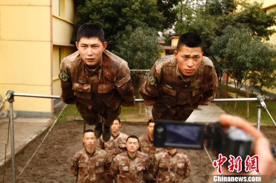 解放军第13集团军:“兵演兵”微电影激发尚武正能量