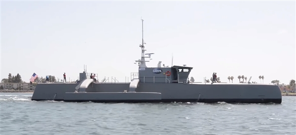 美国政府将向海军移交新式反潜军舰：无需驾驶人员