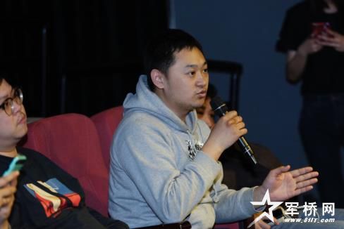 观众踊跃提问