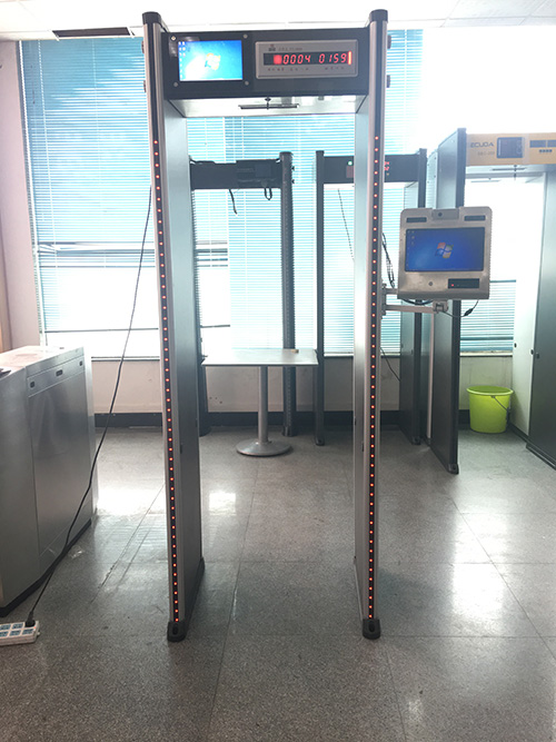 金属安检门.jpg